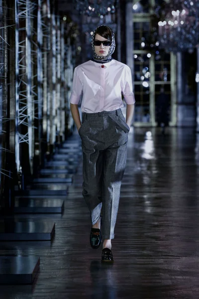 Look 7